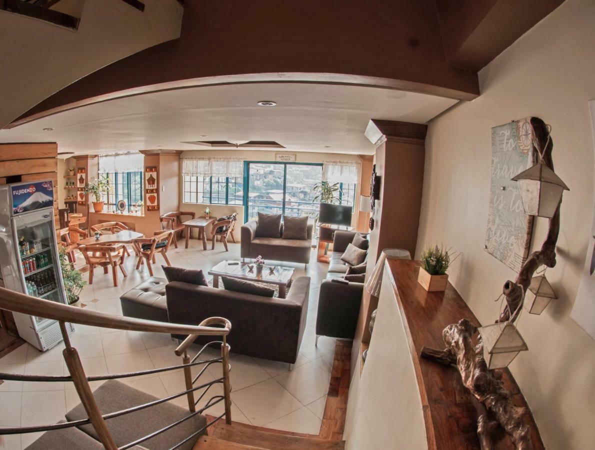 The Half House By Elmar Cabin Baguio City Εξωτερικό φωτογραφία