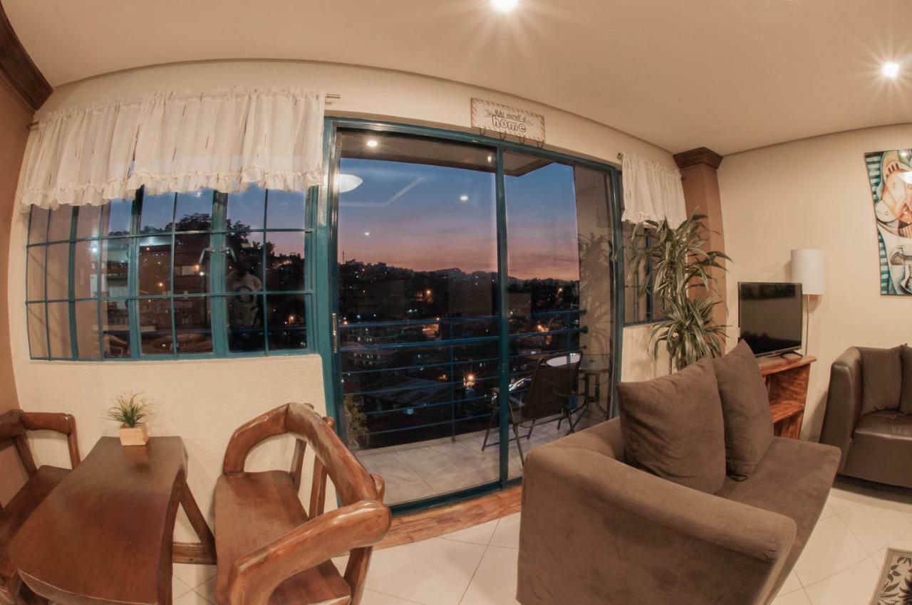 The Half House By Elmar Cabin Baguio City Εξωτερικό φωτογραφία